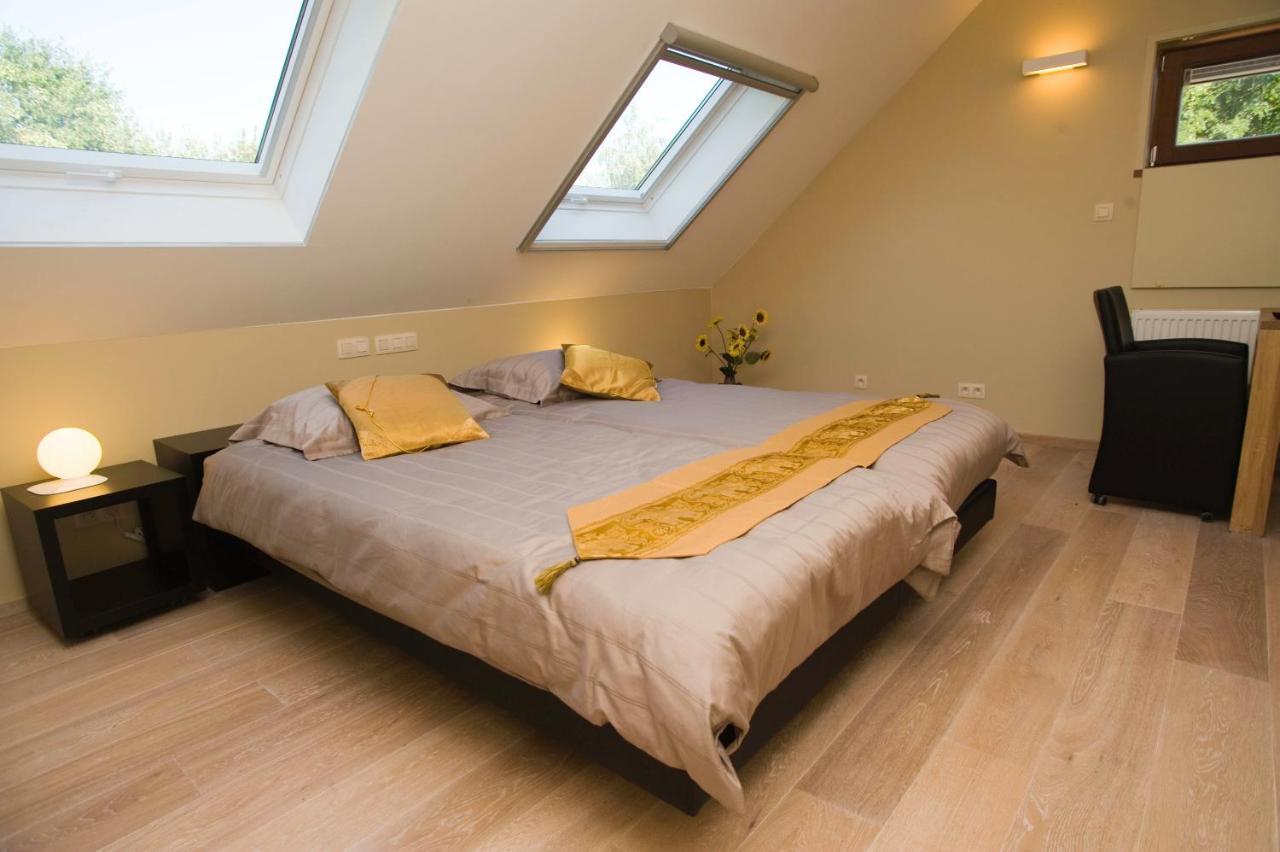 De Kiezel Bed & Breakfast Hasselt Exterior photo